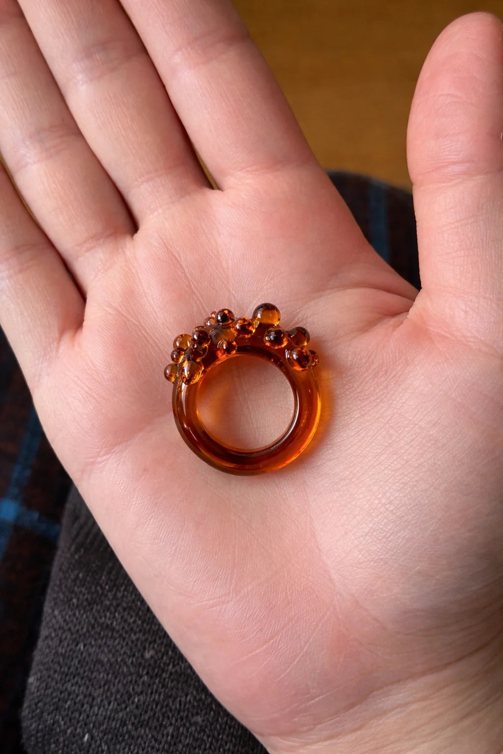 CIPRIANA anillo hedgehog ambar