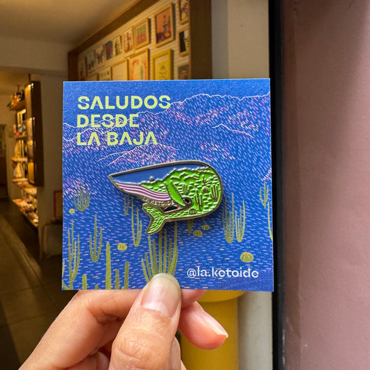 LA KETOIDE pin ballena baja