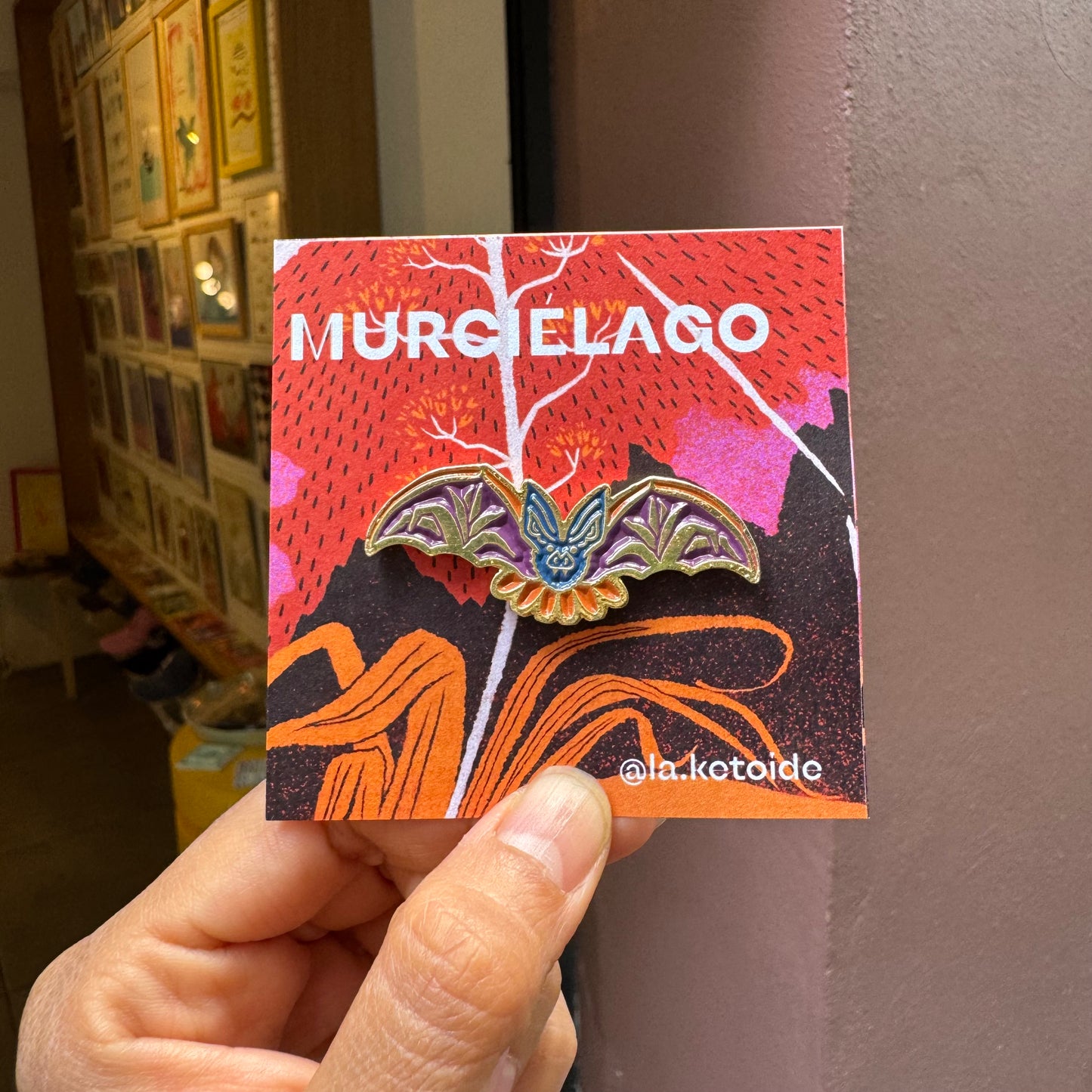 LA KETOIDE pin murciélago