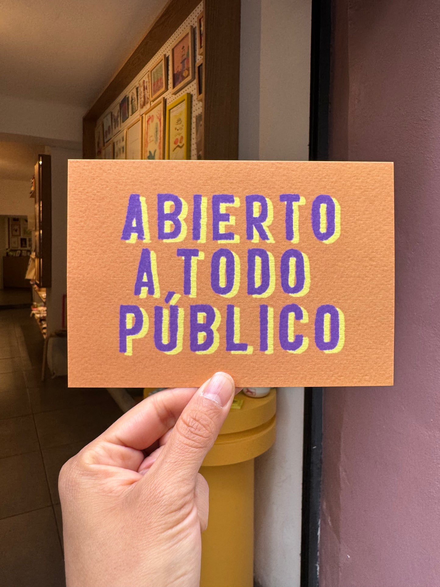 ADRIANA ROMERO postal chica abierto a todo público